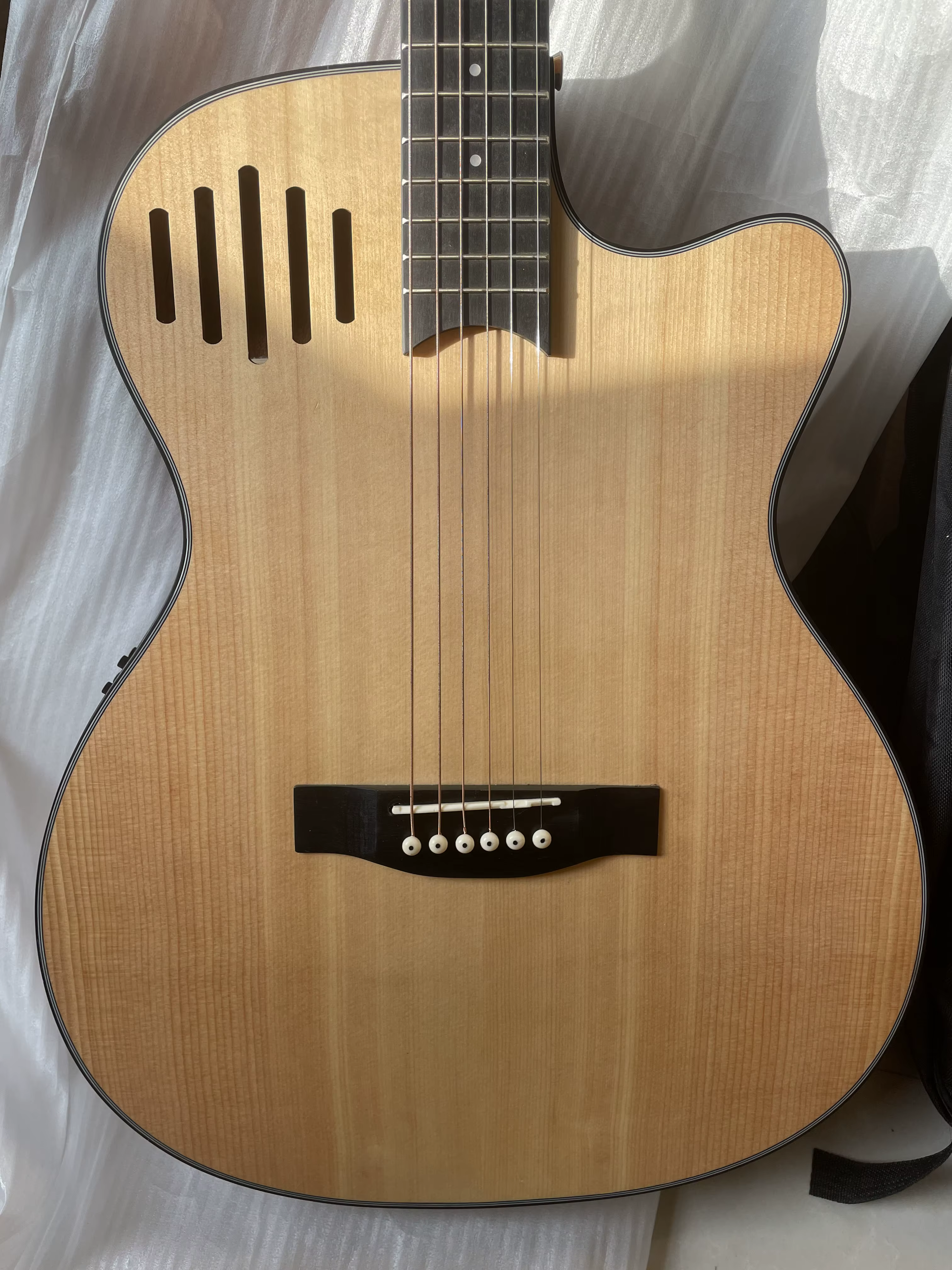 Guitare acoustique électrique avec égaliseur, personnalisée, 6 cordes, entièrement faite à la main, conception en coupe, Folk, haute qualité, 40 pouces
