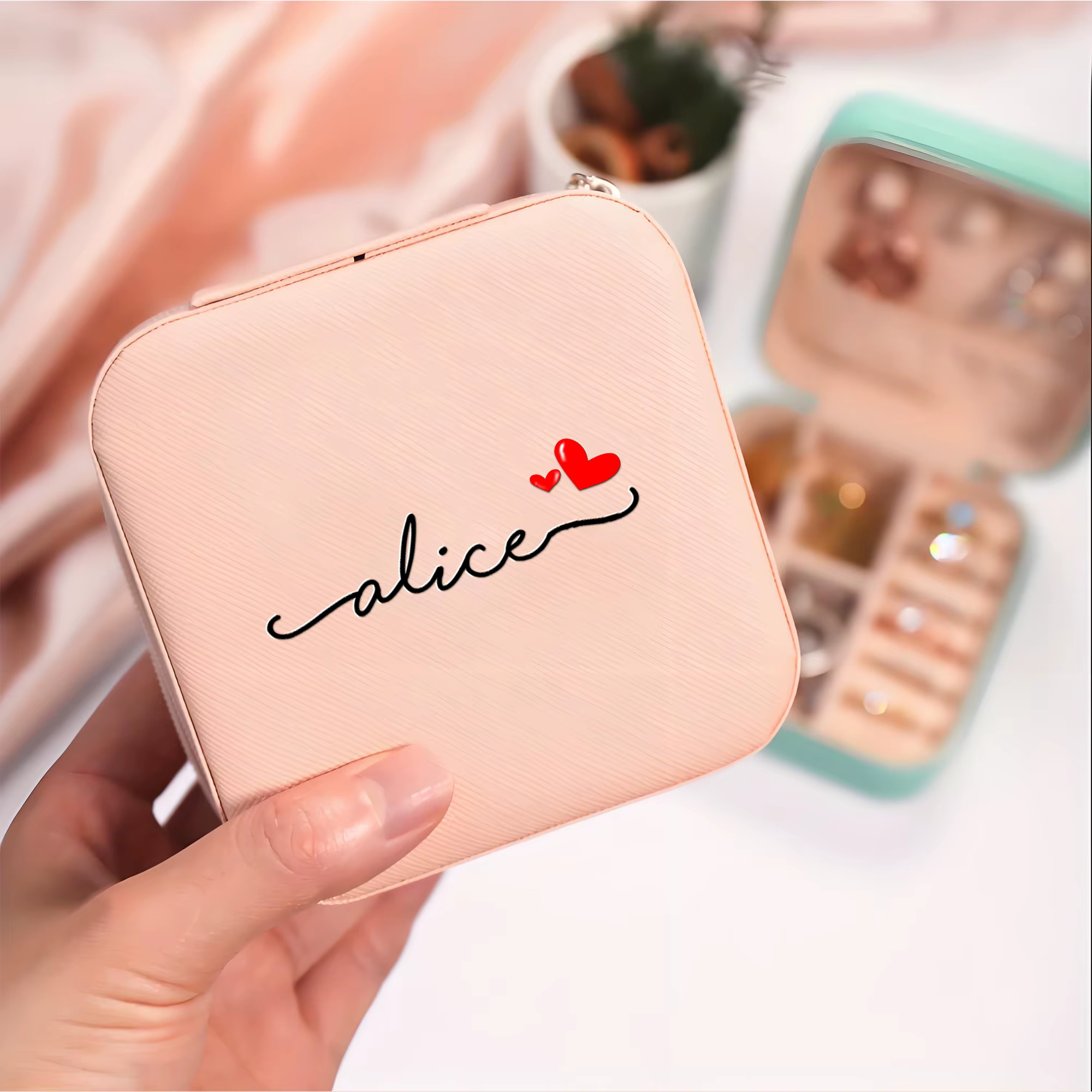 Personnalisé personnalisé bricolage nom Mini carré boîte à bijoux Portable Faux cuir bijoux voyage stockage paquet boîte maman boîte-cadeau