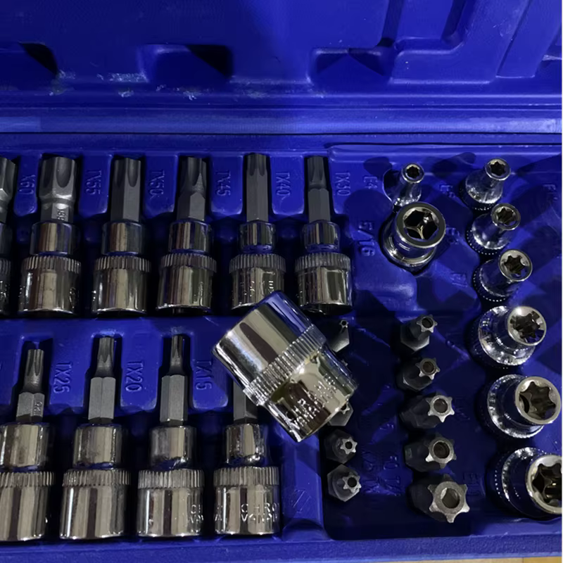 Jeu professionnel de 34 embouts Torx et douilles E-Torx