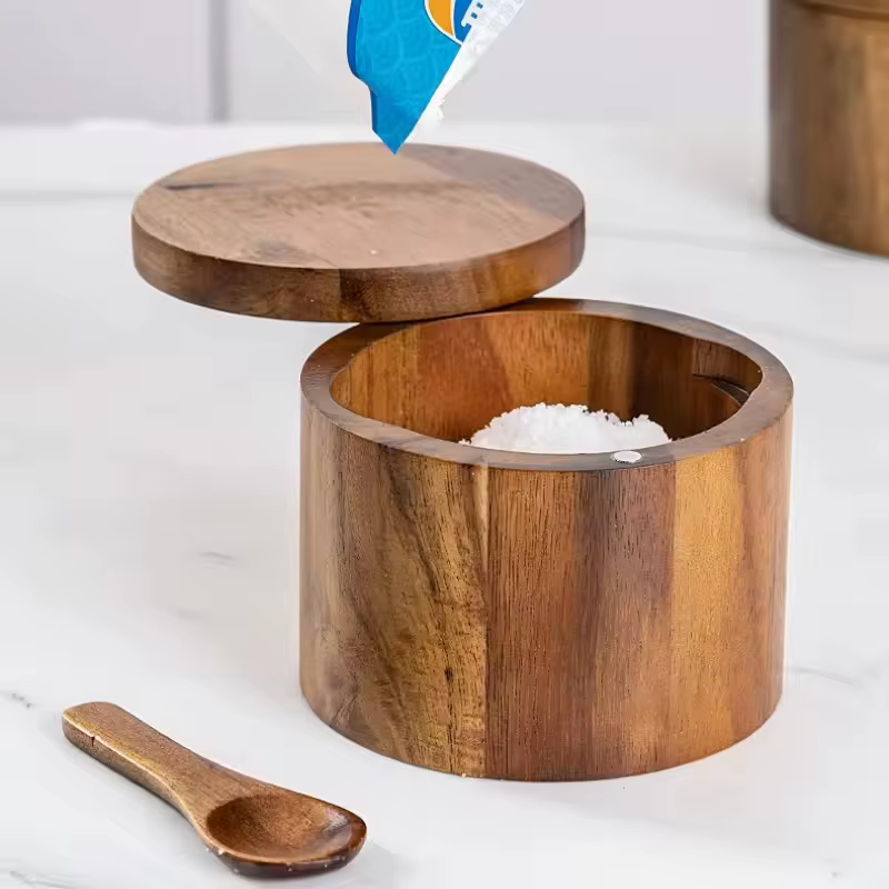 Pot d'assaisonnement en bois