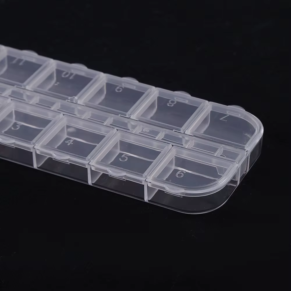 Boîte de rangement d'accessoires de Nail Art, boîte de rangement rectangulaire en plastique Transparent à 12 grilles, boîte de rangement détachable, ensemble d'outils de bricolage 1 pièces