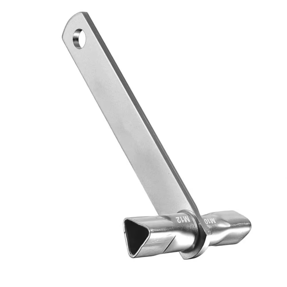 Clé triangulaire pour construction en acier