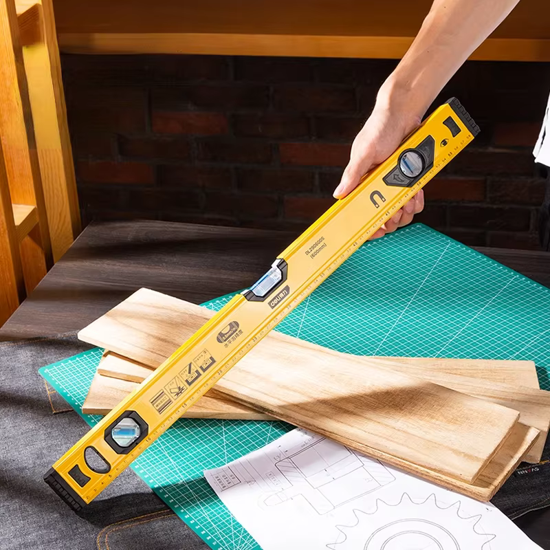 Deli – règle de niveau Portable 3 en 1