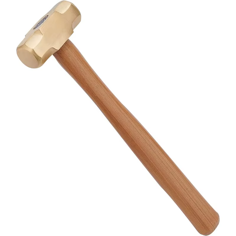 Marteau en laiton massif avec manche en bois pour l'artisanat de bijoux