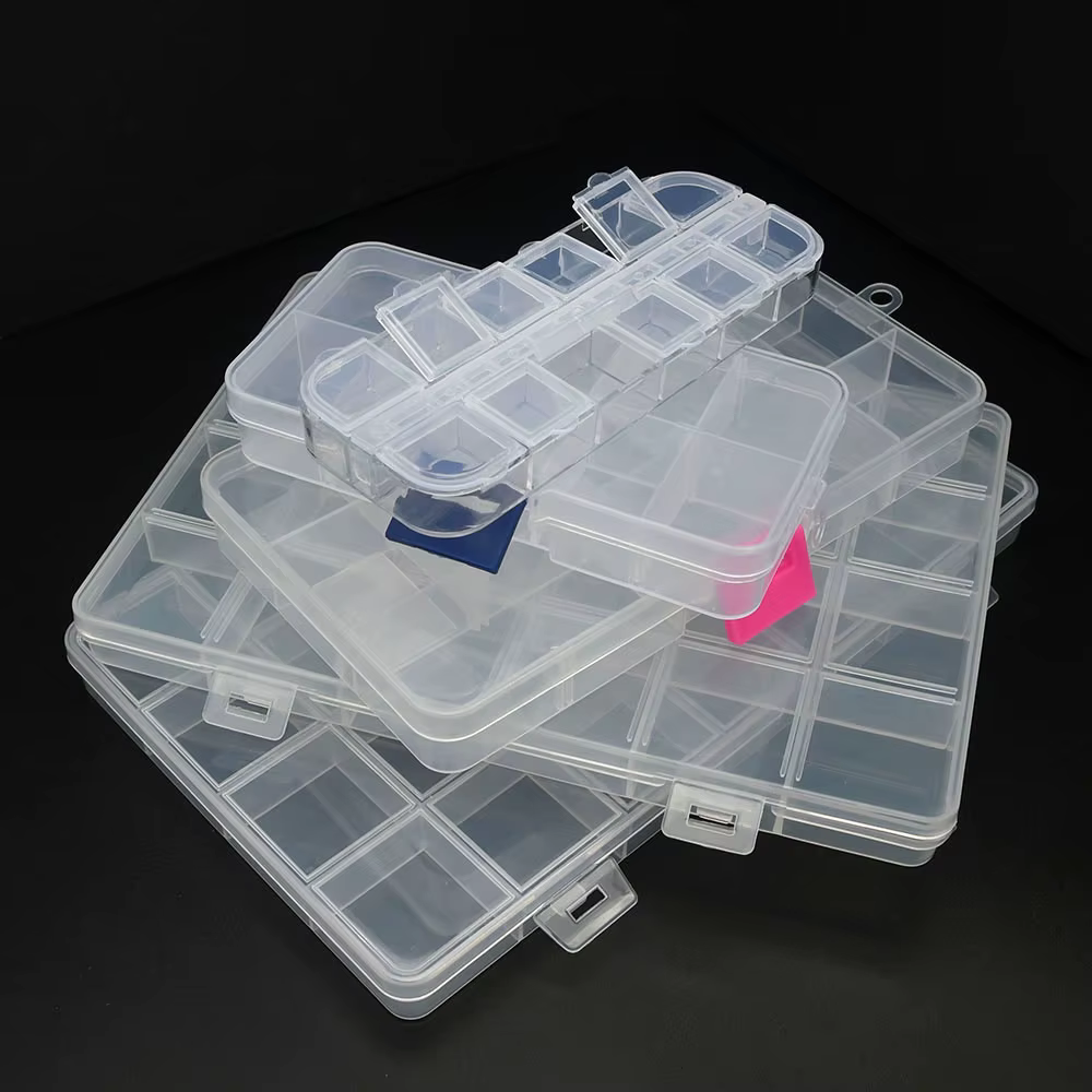 Boîte de rangement en plastique à 6 à 32 compartiments