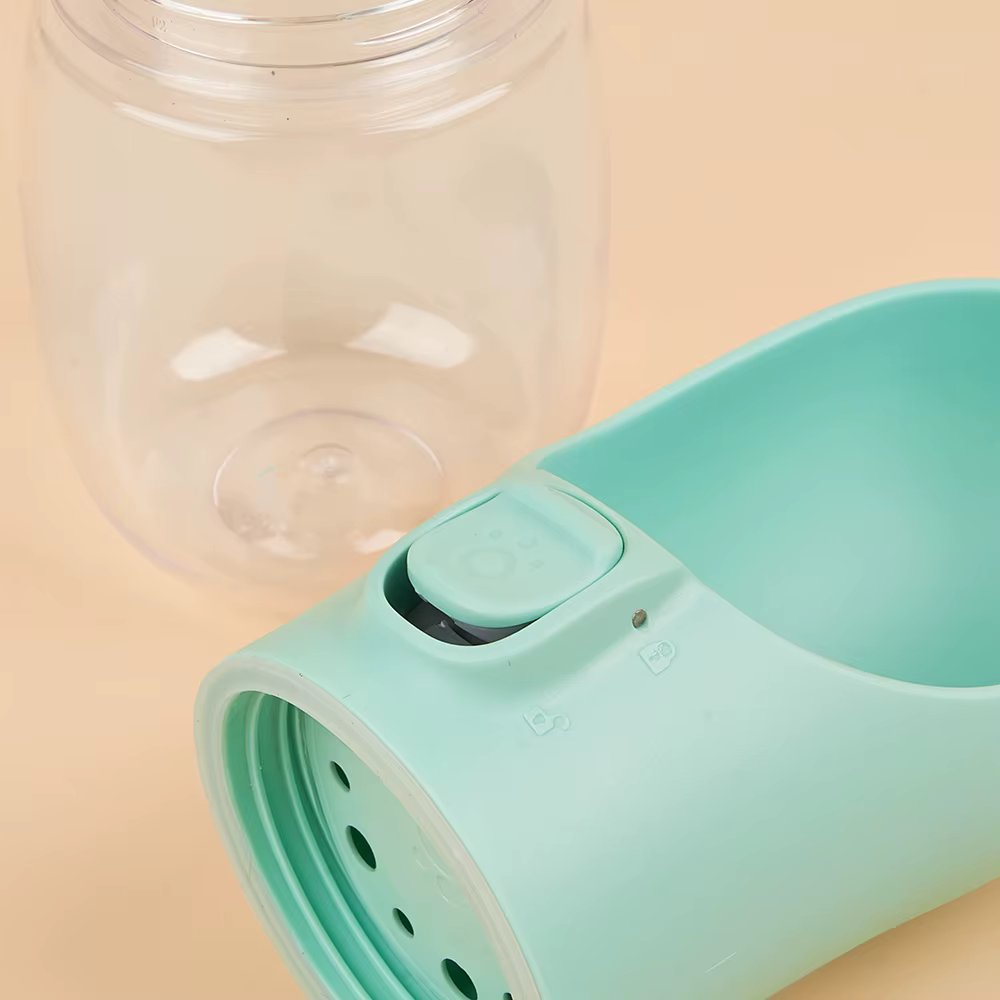 Bouteille d'eau pour chien