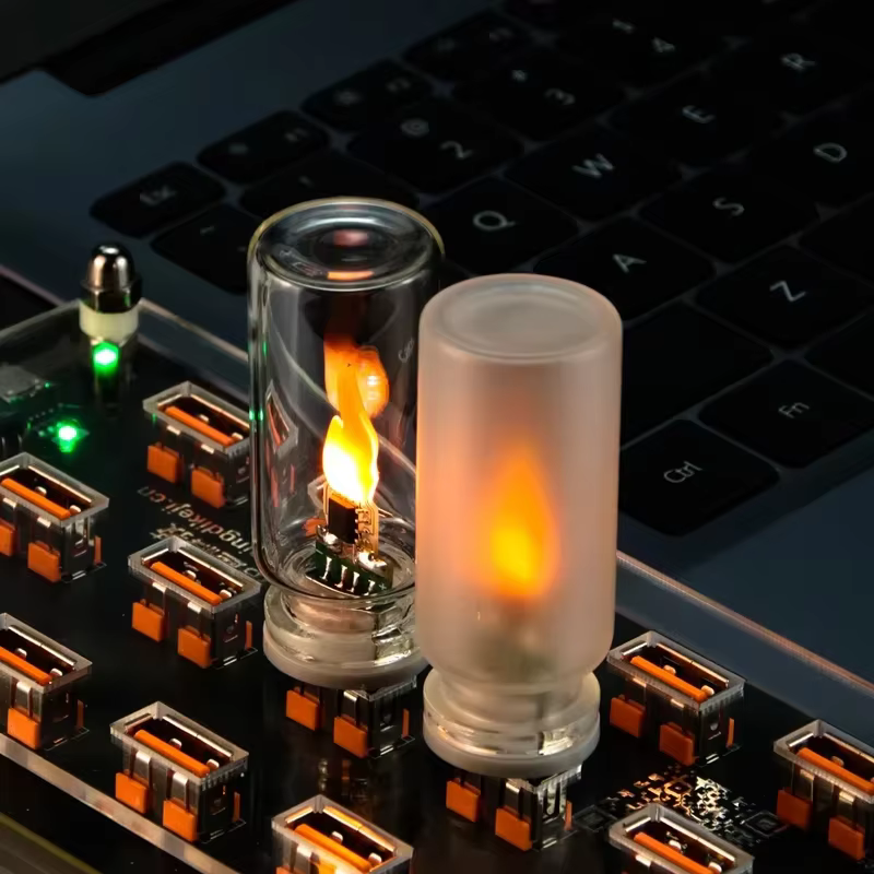 Lampe de chevet USB à flamme vacillante LED