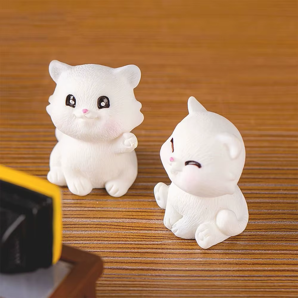 Figurines d'animaux Mini chat mignon
