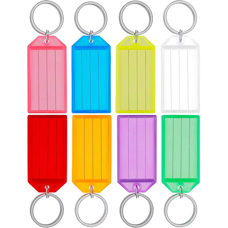Porte-clés en plastique coloré