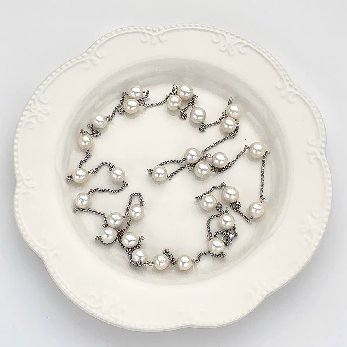 Collier de perles d'eau douce naturelles