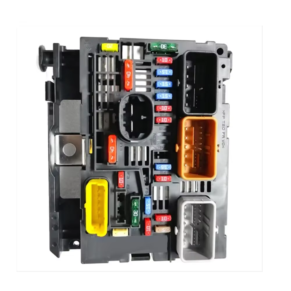Boîte à fusibles pour Peugeot 307 308 607 807 Partner Expert Mk3 Citroen C4