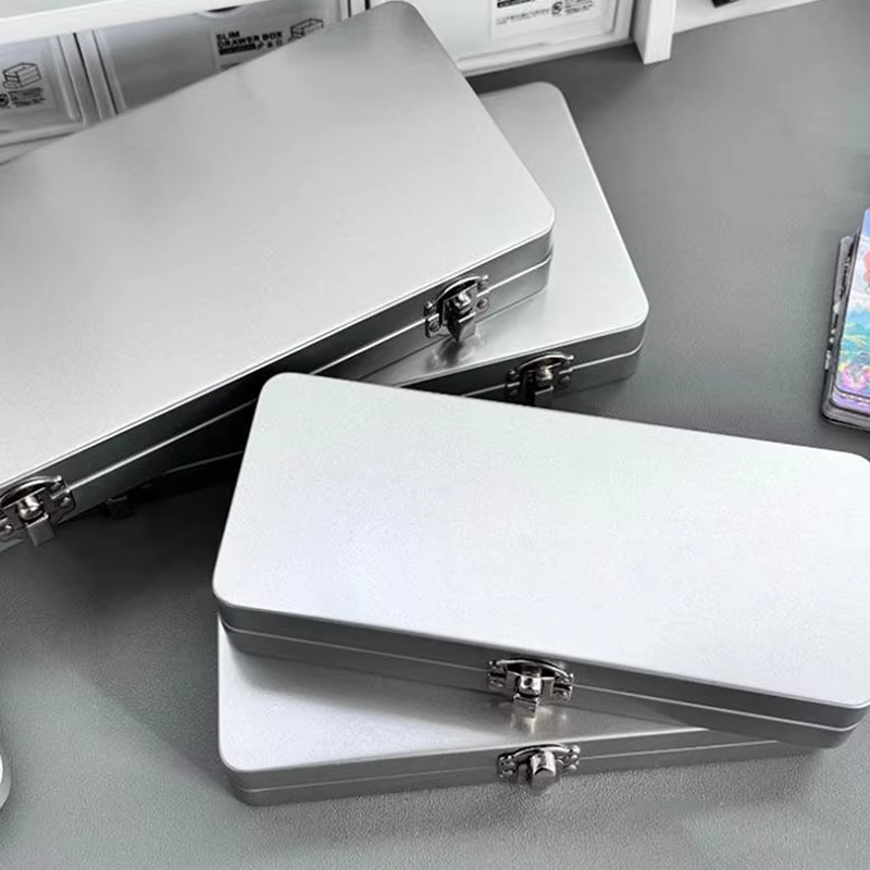 Boîte rectangulaire en métal gris argenté durable avec couvercle - Idéale pour ranger les factures
