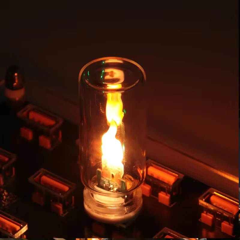 Lampe de chevet USB à flamme vacillante LED