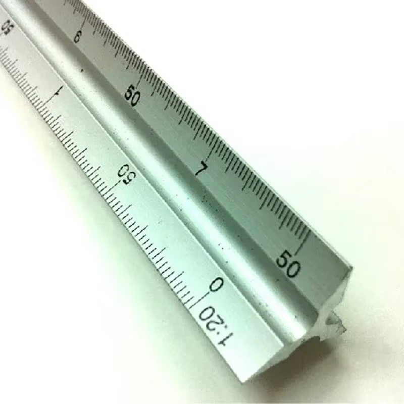 Règle à échelle triangulaire de 30cm 1:20-1:125