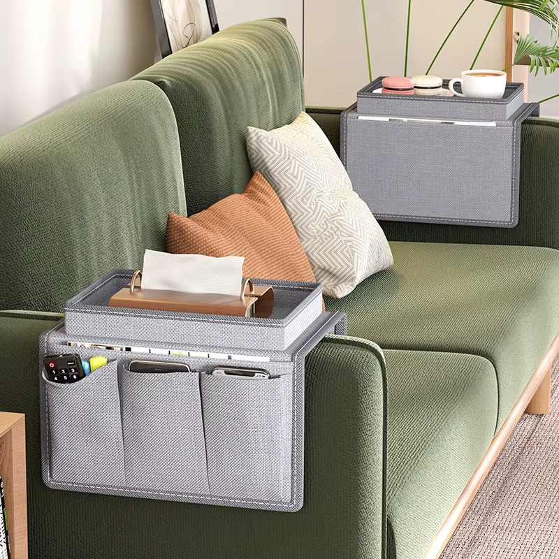 Organisateur de canapé et fauteuil avec 5 poches pour écouteurs, téléphone et lunettes – Grand plateau de rangement pour accoudoir de canapé et fauteuil