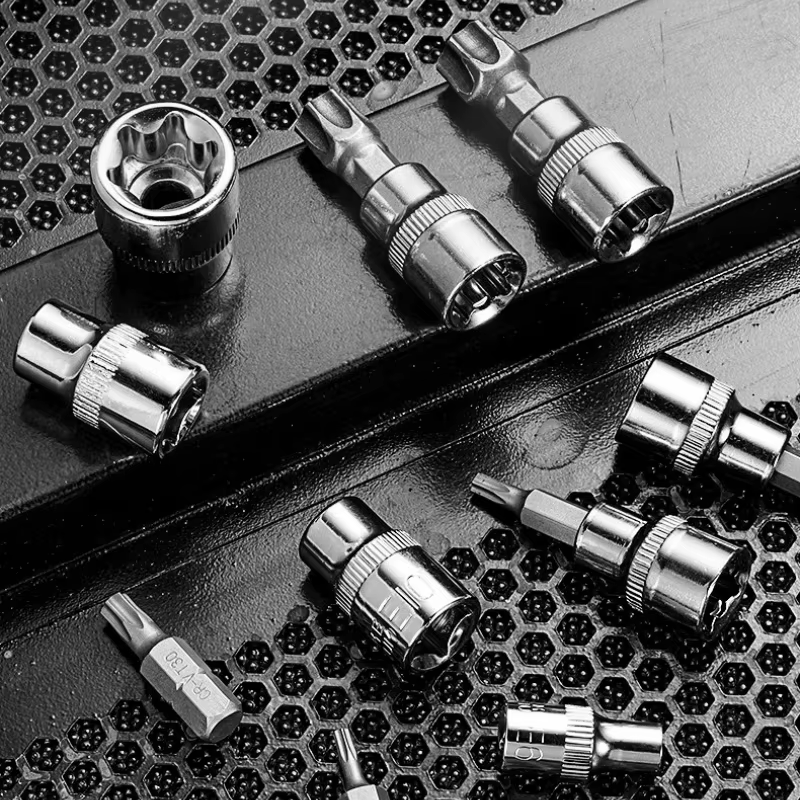 Jeu de 34 embouts Torx et douilles E-Torx