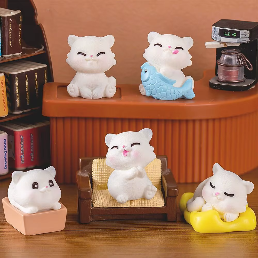 Figurines d'animaux Mini chat mignon