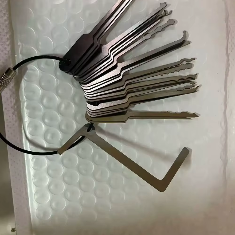 Clé universelle 22 en 1