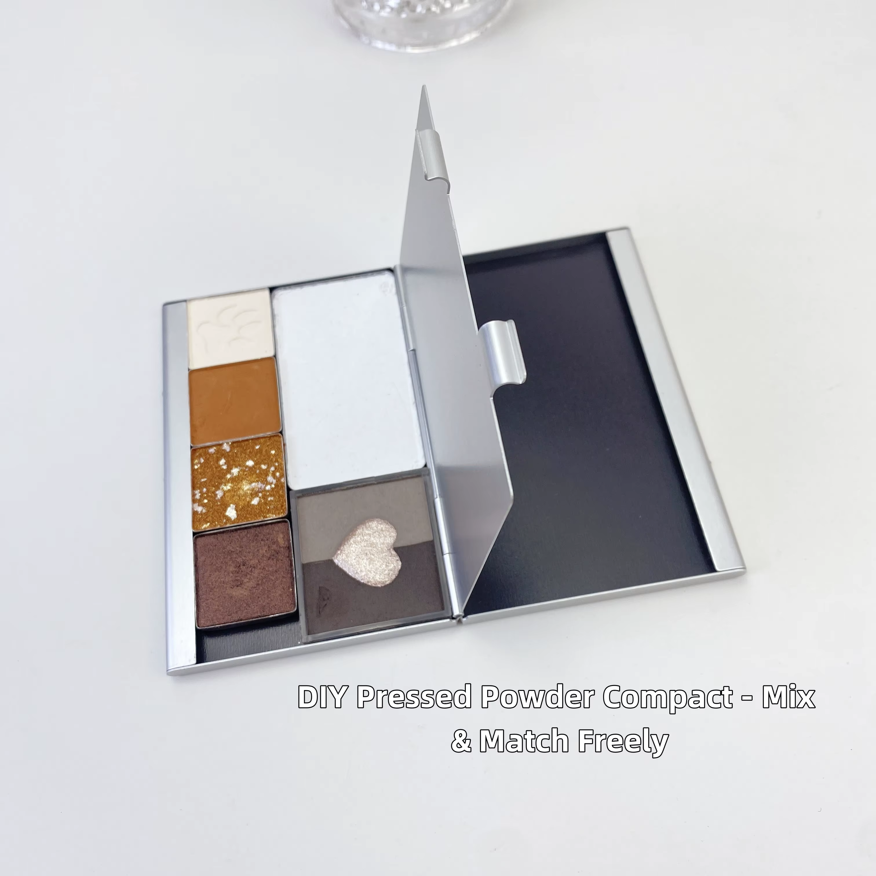 Boîte magnétique ultra-fine en aluminium à double couche DIY compacte - Étui rechargeable pour fards à paupières et blush