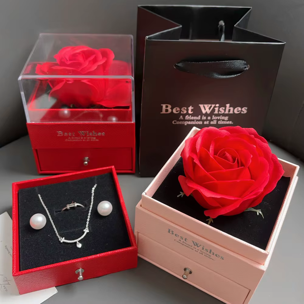 Boîte cadeau fleur rose pour femme