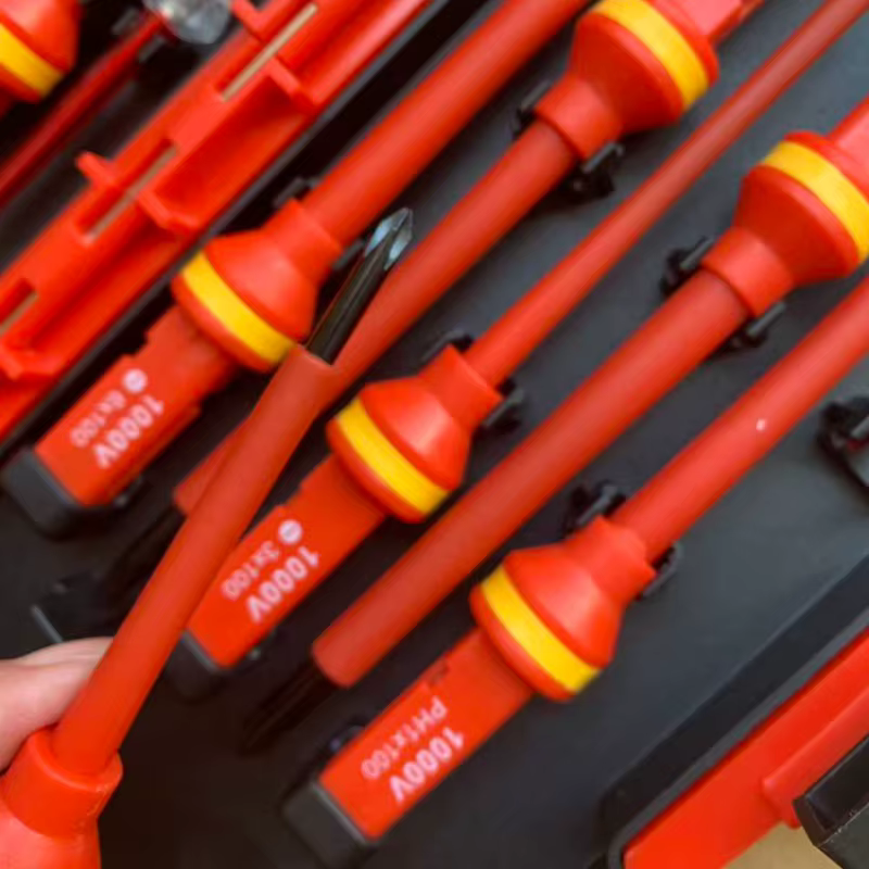 Kit d'outils de réparation pour électricien 13 pièces