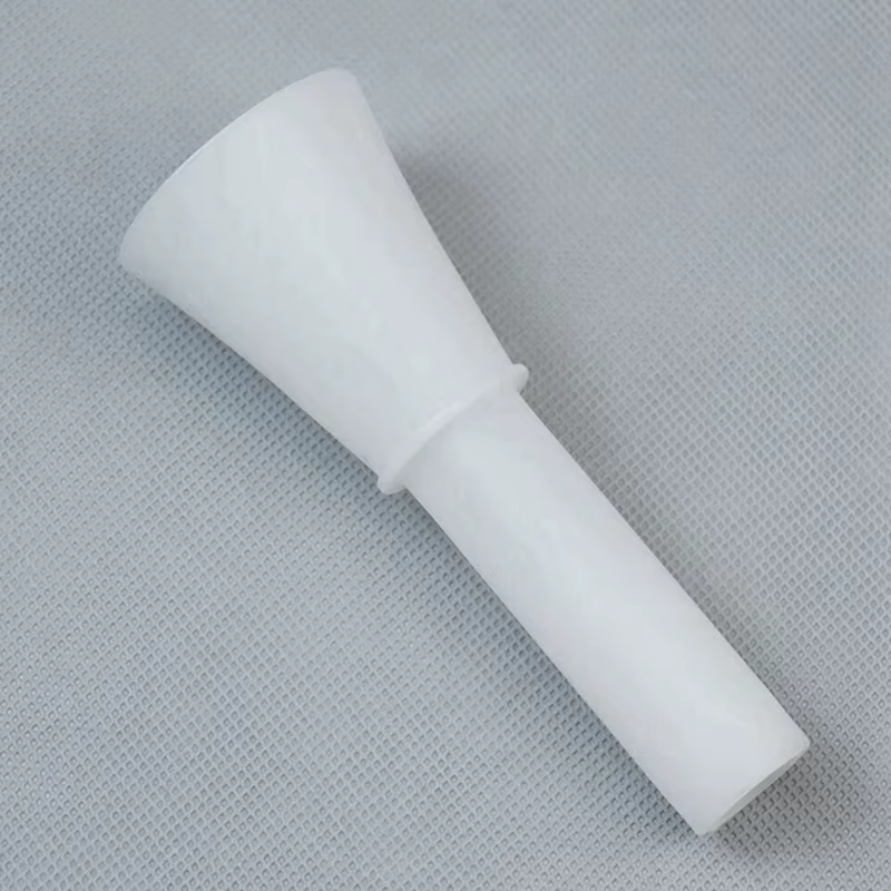 Entonnoir de remplissage de carburant pour voiture