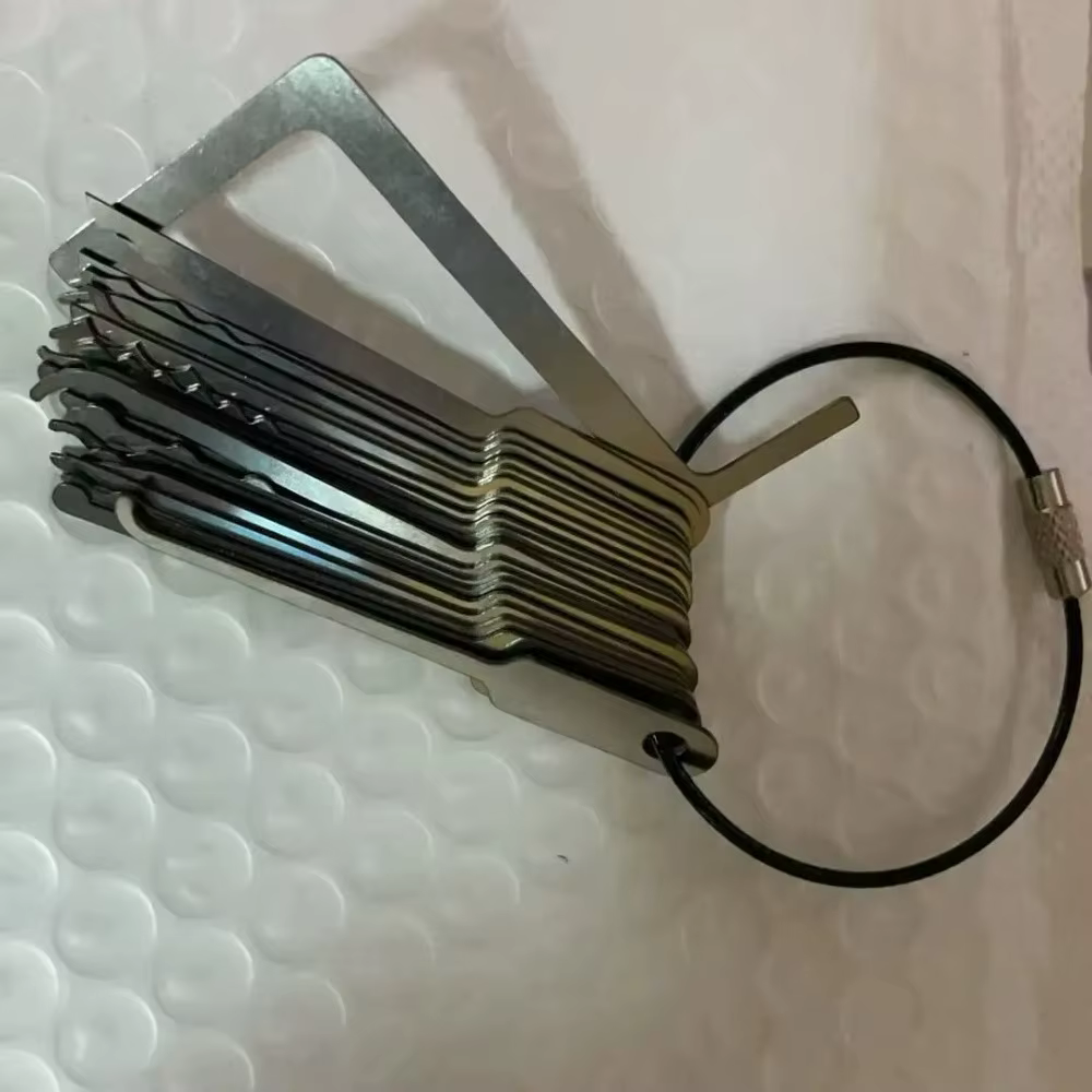 Clé universelle 22 en 1